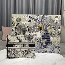 Christian Dior Shopping Bags